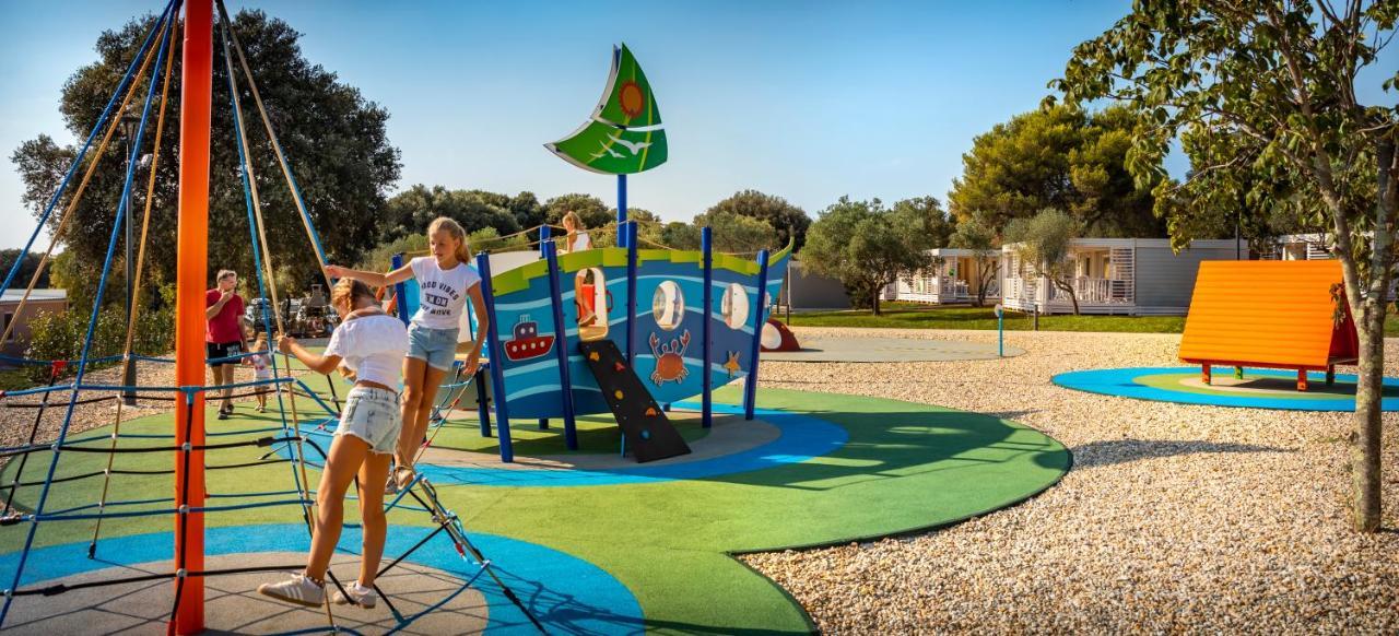 Maistra Amarin Mobile Homes 4*